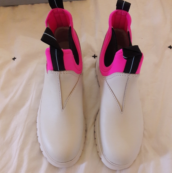 Prada Chelsea Boot - Picture 2 of 4